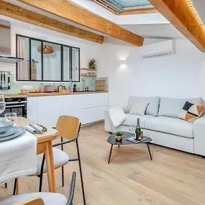  Aparthotel Les Nids De La Diane - Appart'conforts Frankreich